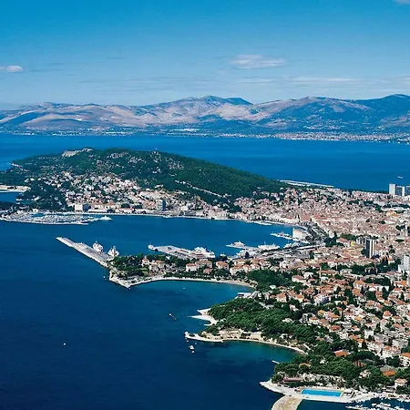 Tina Apartment Split